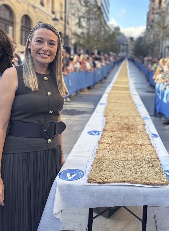 Lidia López en el Concurso de Coca de mollitas