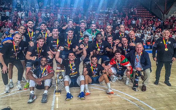 Ascenso del EÓN a la Asobal