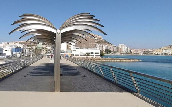 Los fuegos artificiales se van al Paseo Volado del Puerto