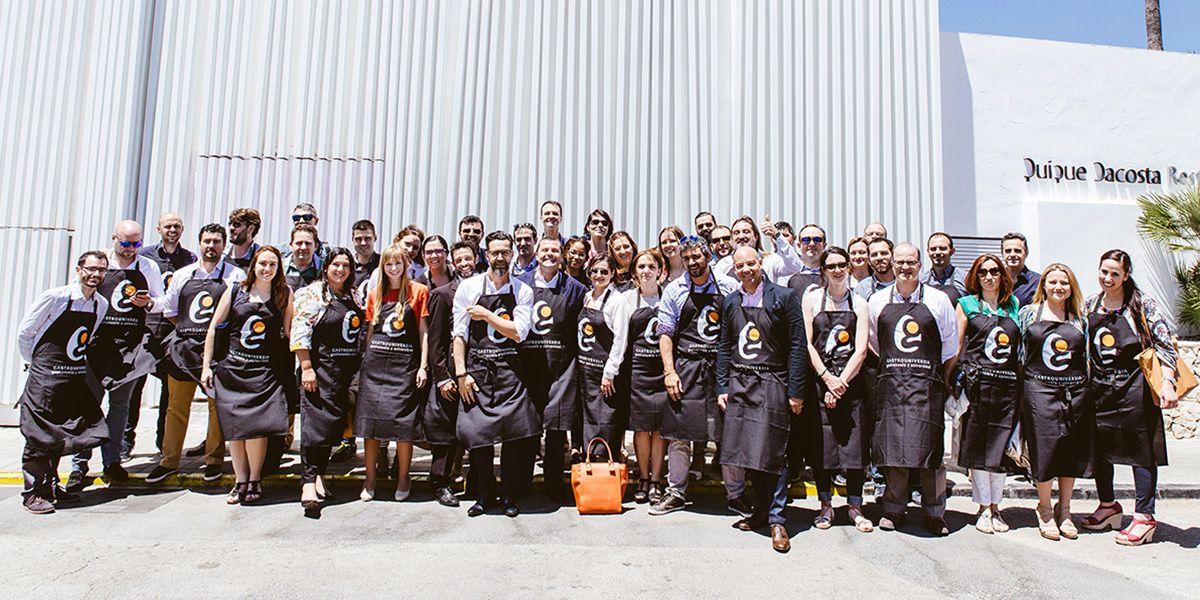 Grupo de Gastrouni en el restaurante Quique Dacosta