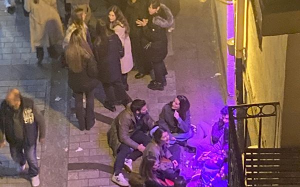 Justicia frena la ZAS del Casco Antiguo por daños económicos